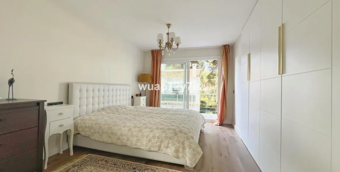 Sale of semi-detached house in Benamara 18