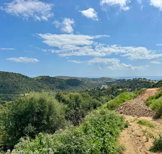 Продажа  жилого участка в Montemayor-Marbella Club