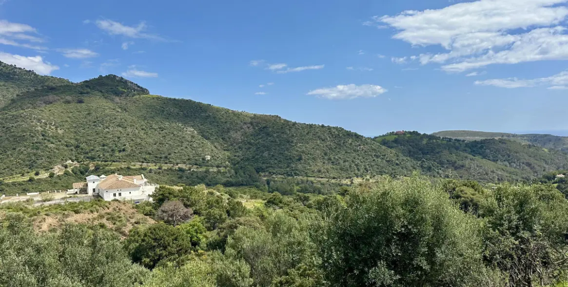 Sale of residential plot in Montemayor-Marbella Club 2