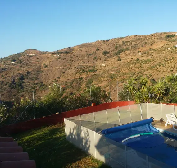 Sale of finca - cortijo in Guaro