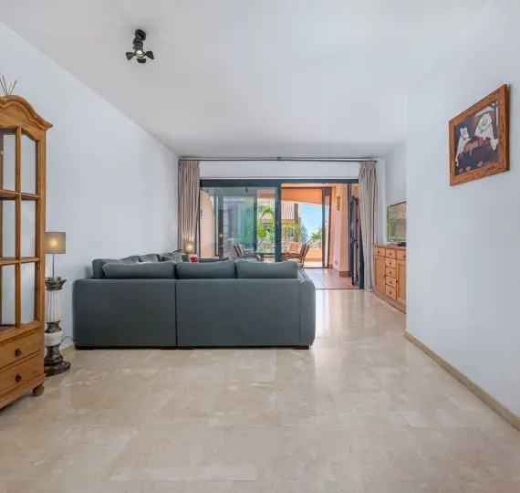 Sale of ground floor apartment in Calahonda