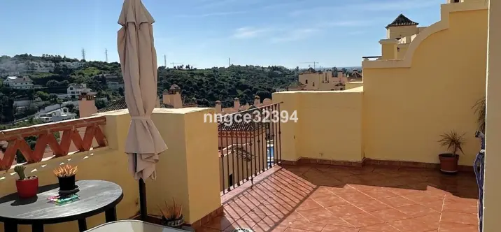 Penthouse R5017942 2