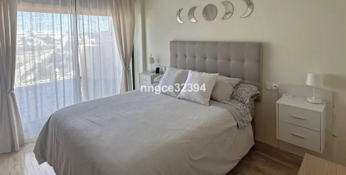 Sale of penthouse in Estepona 9