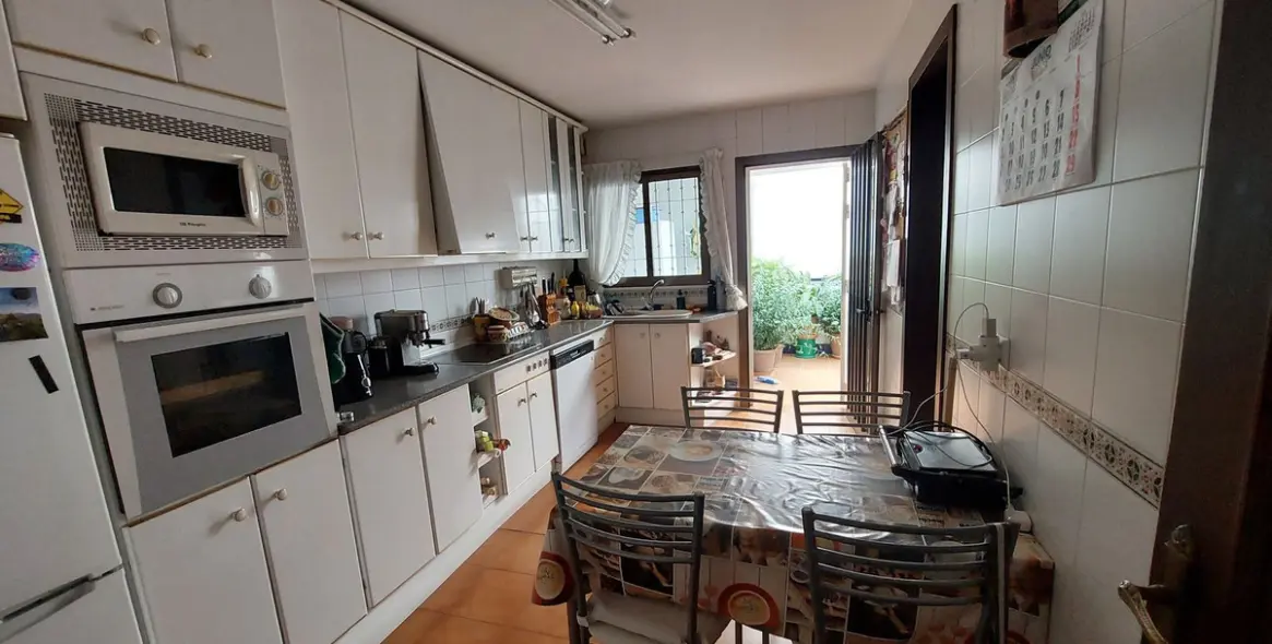 Sale of townhouse in Las Lagunas 2