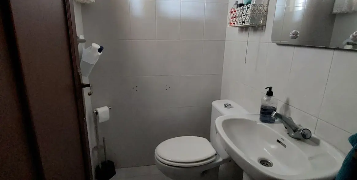 Sale of townhouse in Las Lagunas 18