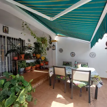 Sale of townhouse in Las Lagunas
