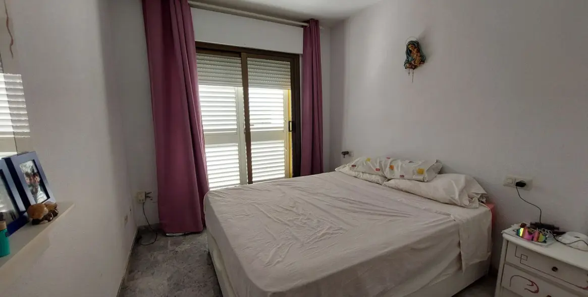 Sale of townhouse in Las Lagunas 12