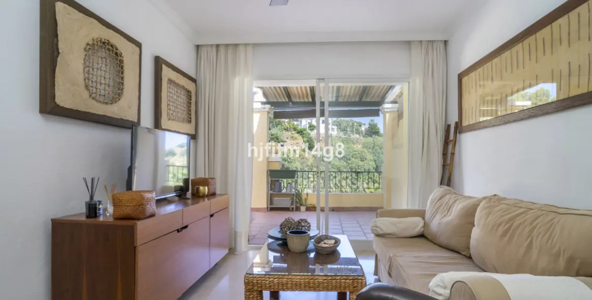 Продажа апартаментов на среднем этаже в Benahavís 4