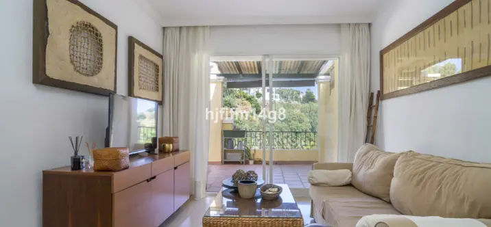 Продажа апартаментов на среднем этаже в Benahavís 3