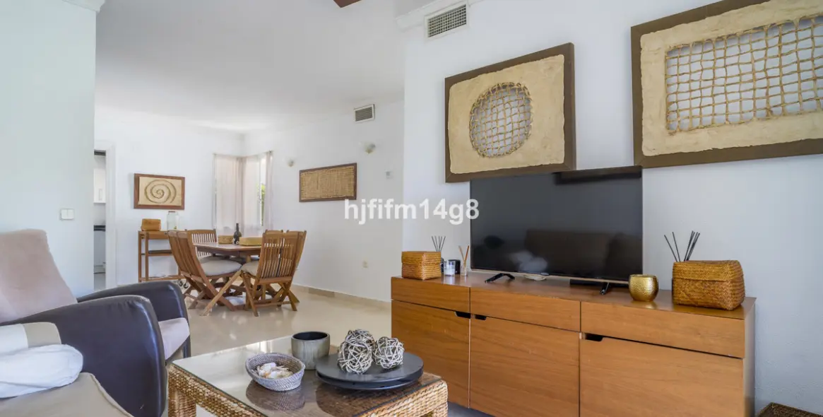 Продажа апартаментов на среднем этаже в Benahavís 5