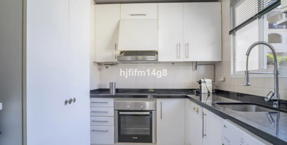 Продажа апартаментов на среднем этаже в Benahavís 9