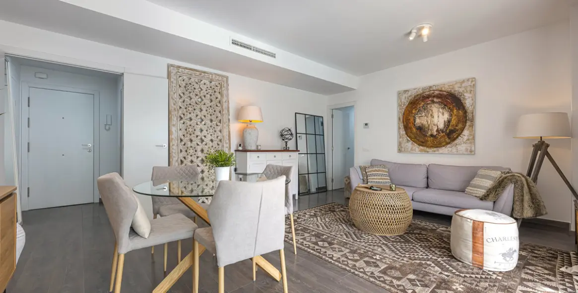 Sale of middle floor apartment in Estepona 6