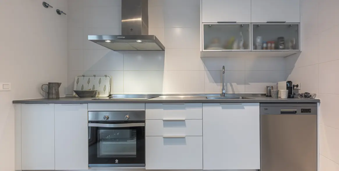 Sale of middle floor apartment in Estepona 8