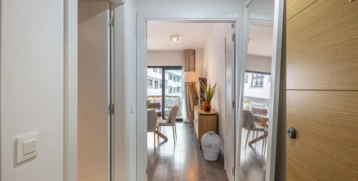 Sale of middle floor apartment in Estepona 11