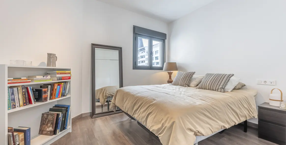 Sale of middle floor apartment in Estepona 18