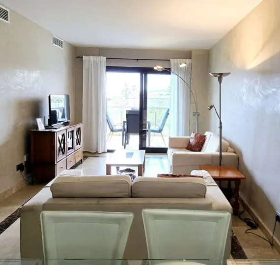 Продажа апартаментов на среднем этаже в La Duquesa