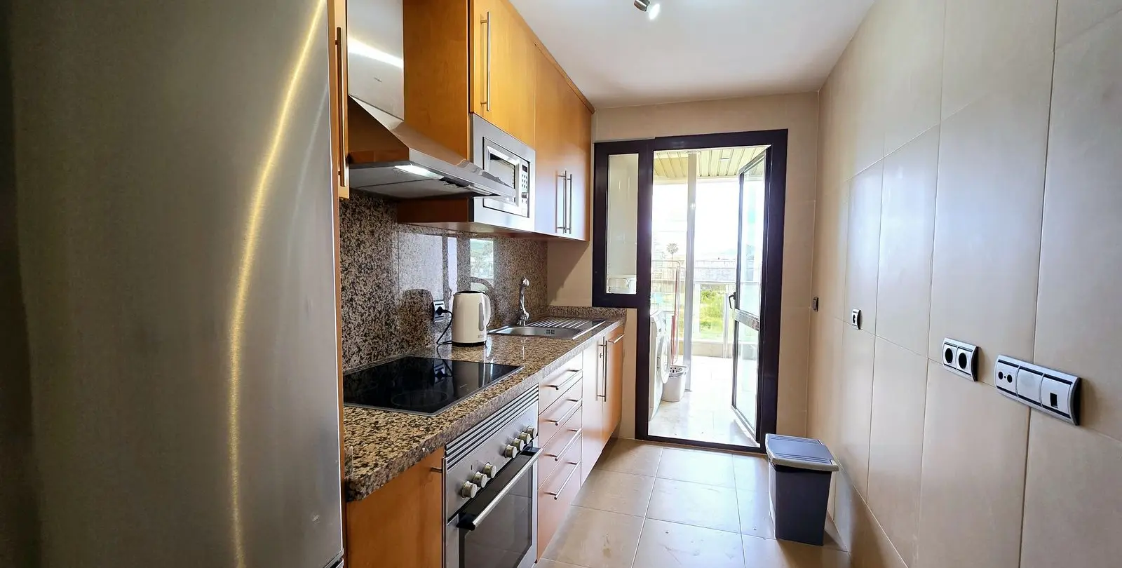 Sale of middle floor apartment in La Duquesa 9