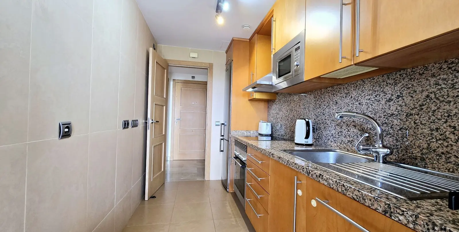 Sale of middle floor apartment in La Duquesa 10
