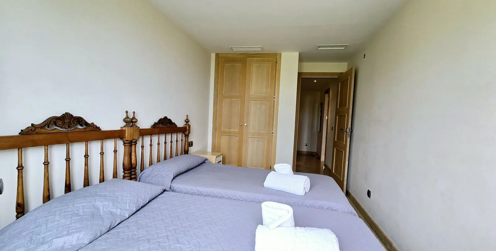 Sale of middle floor apartment in La Duquesa 17