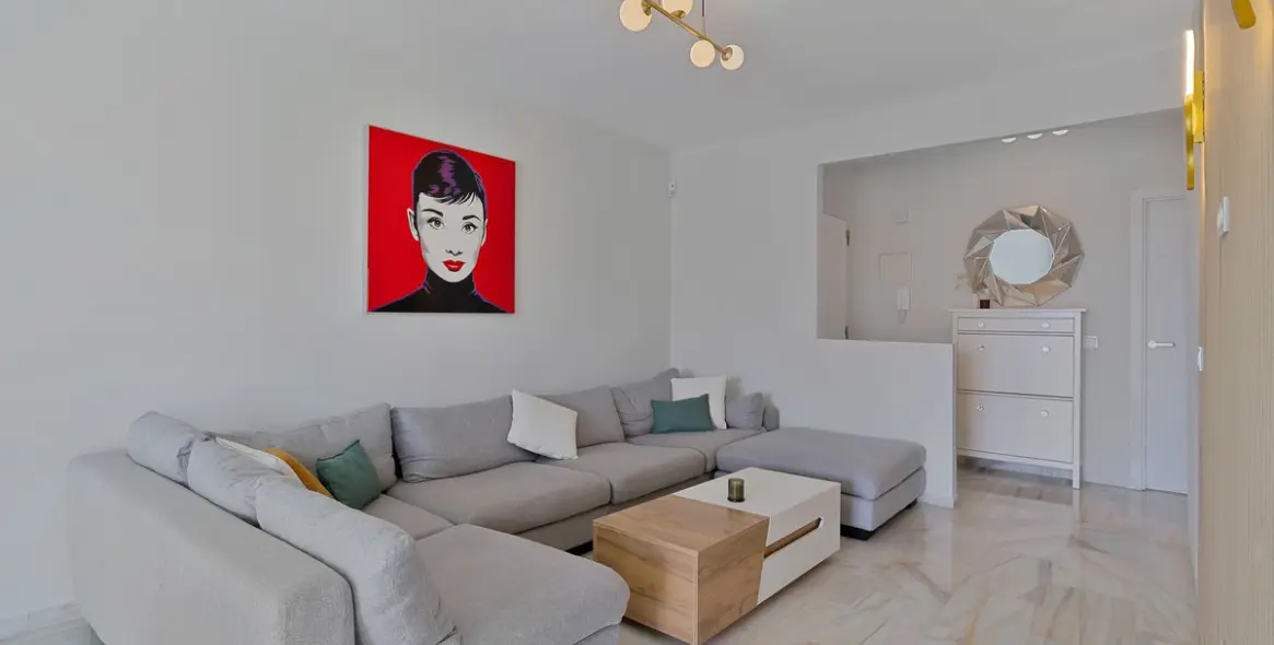 Sale of penthouse in Bel Air 3