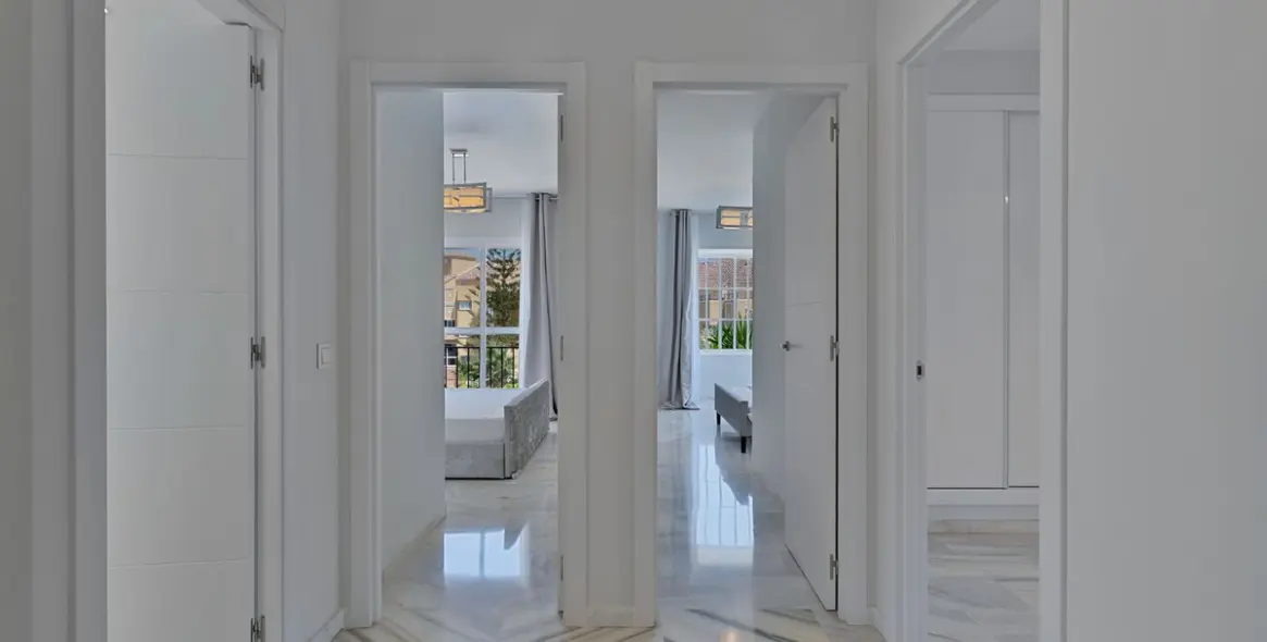 Sale of penthouse in Bel Air 9