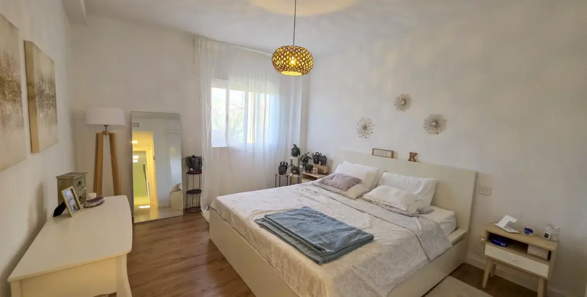 Sale of duplex in Reserva de Marbella 6