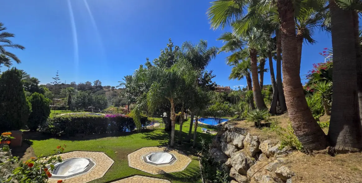 Sale of duplex in Reserva de Marbella 11