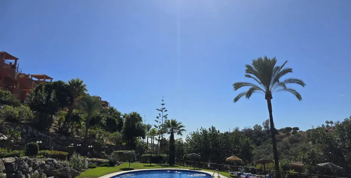 Продажа апартаментов на среднем этаже в Reserva de Marbella 40