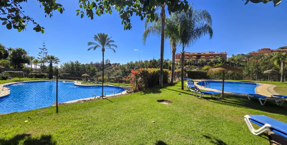 Продажа апартаментов на среднем этаже в Reserva de Marbella 41