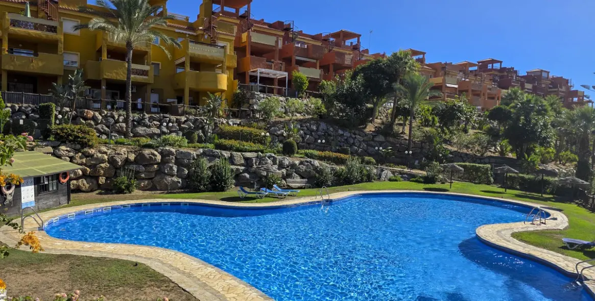 Продажа апартаментов на среднем этаже в Reserva de Marbella 44