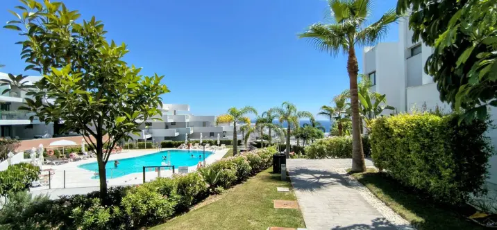 Продажа апартаментов на первом этаже в La Duquesa 0