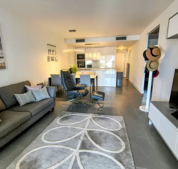 Продажа апартаментов на первом этаже в La Duquesa