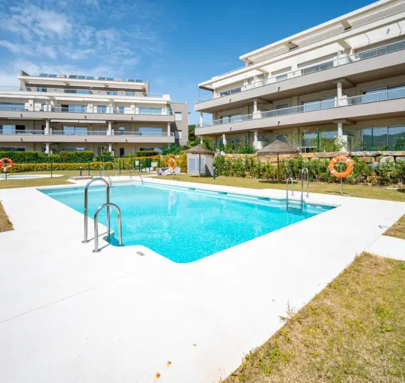 Sale of ground floor apartment in La Cala Golf