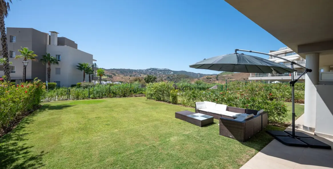 Sale of ground floor apartment in La Cala Golf 3