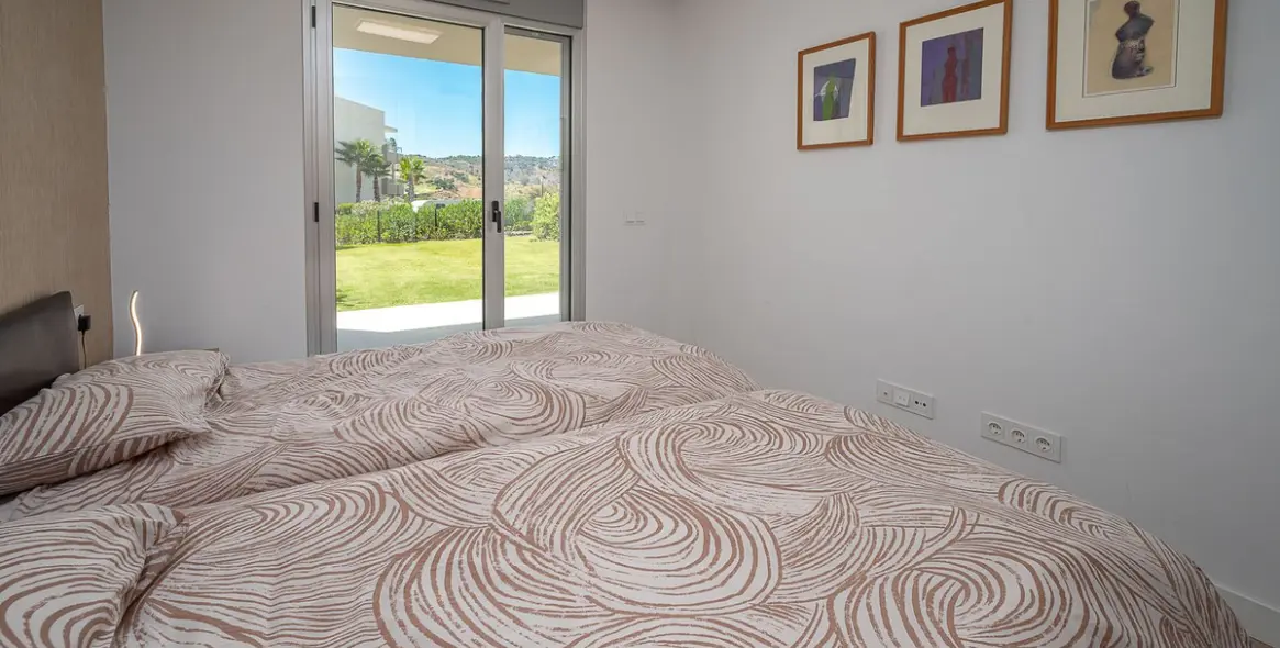 Sale of ground floor apartment in La Cala Golf 13