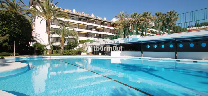 Sale of ground floor apartment in The Golden Mile 0