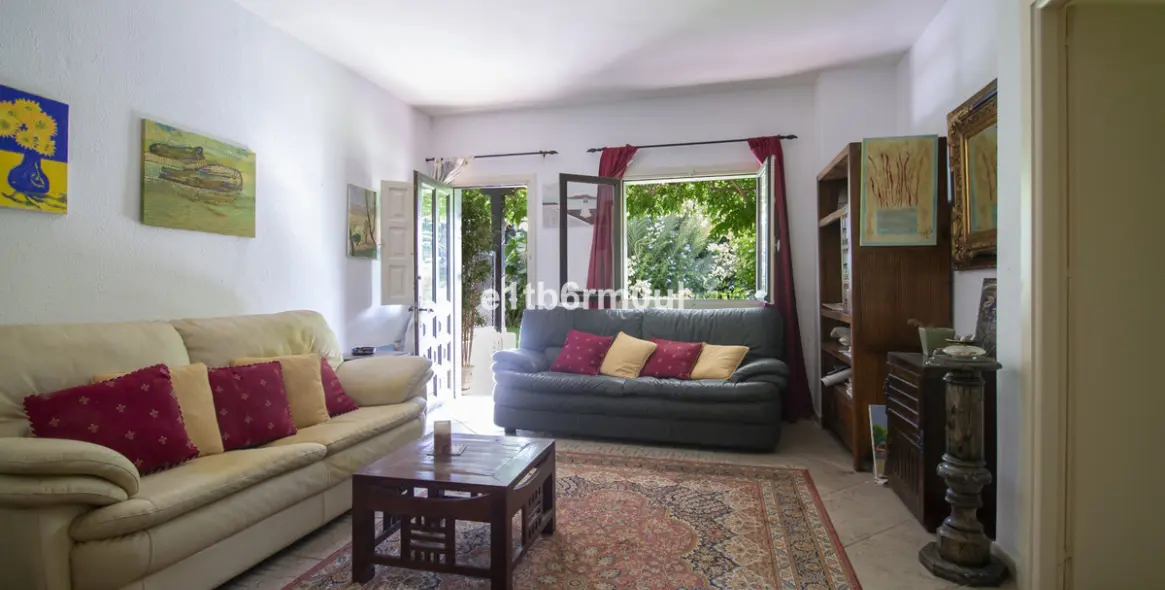 Sale of ground floor apartment in The Golden Mile 5