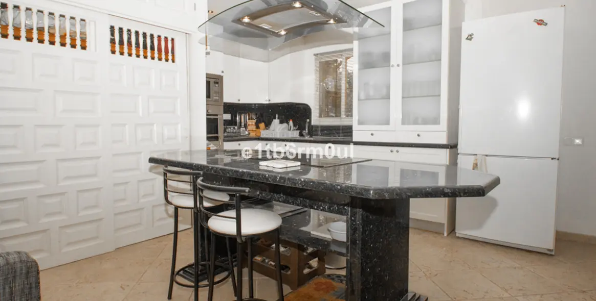 Sale of ground floor apartment in The Golden Mile 18