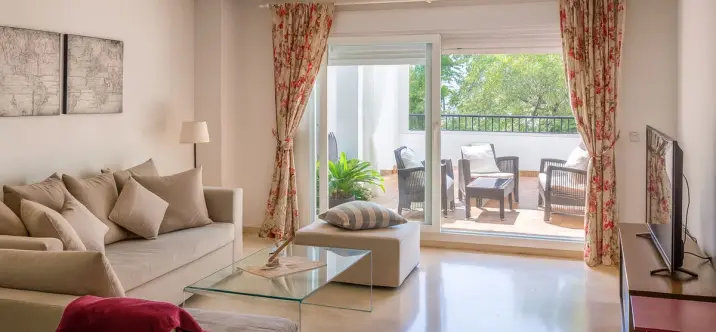 Продажа апартаментов на первом этаже в Guadalmina Baja 1