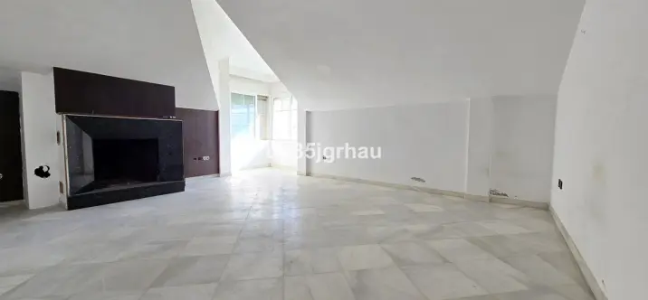 Penthouse R5171008 2