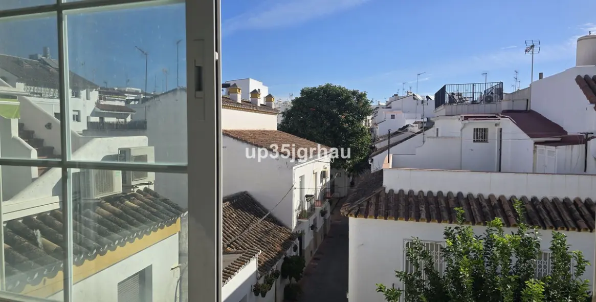 Sale of penthouse in Estepona 5