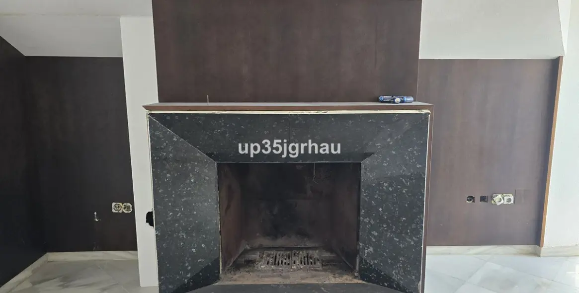 Sale of penthouse in Estepona 9