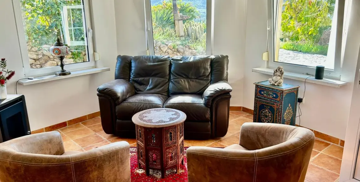 Sale of detached villa in Alcaucín 2