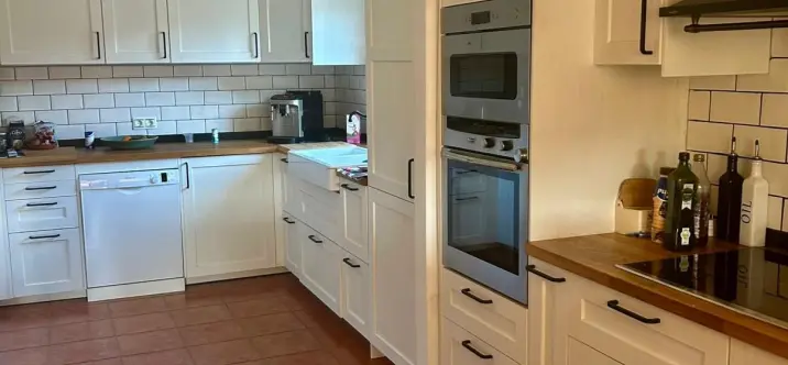 Sale of detached villa in Alcaucín 2