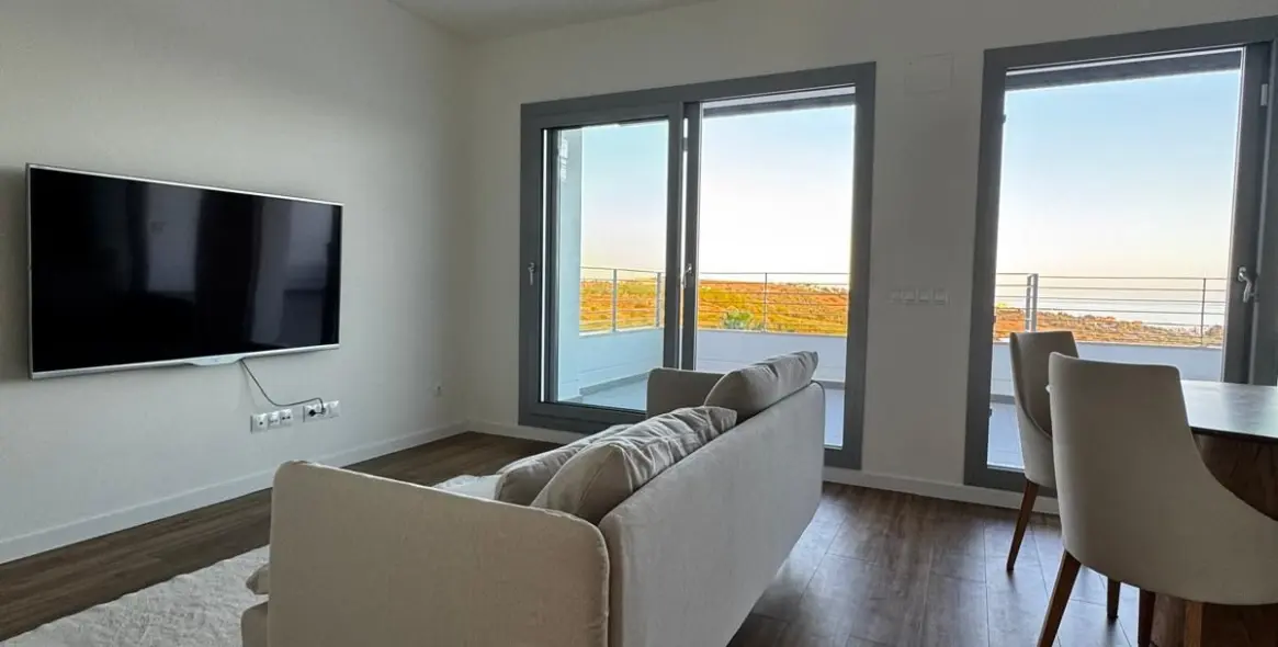 Sale of penthouse in Estepona 12