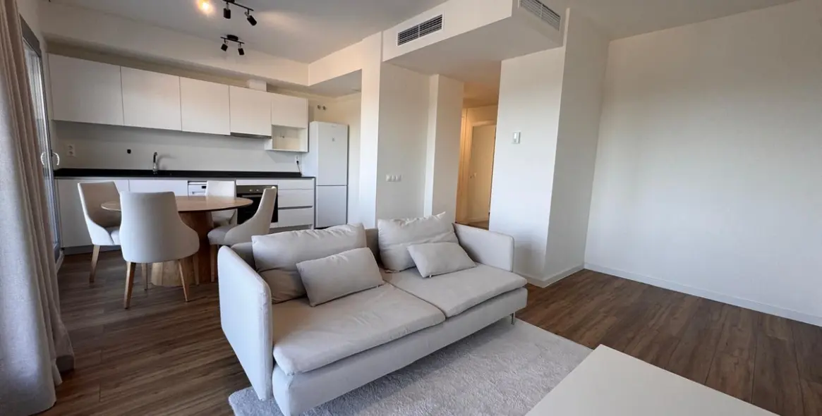 Sale of penthouse in Estepona 5