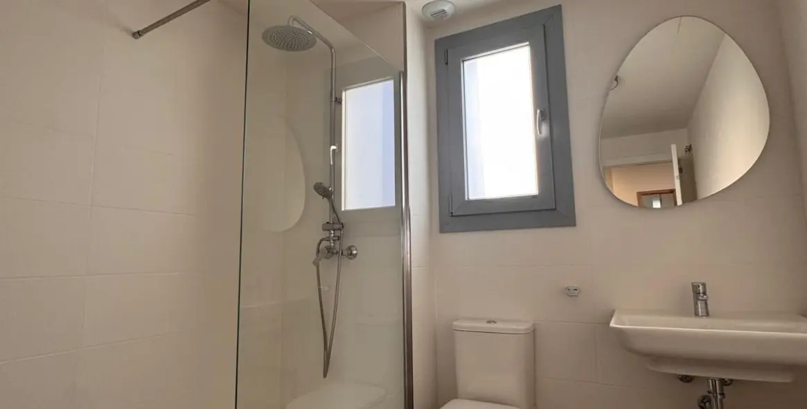 Sale of penthouse in Estepona 10