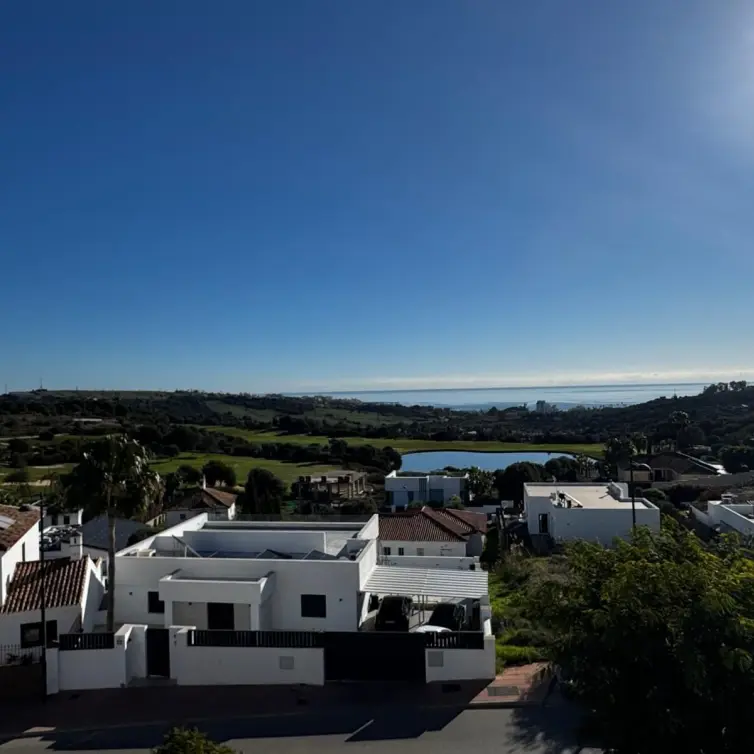 Продажа пентхауса в Estepona