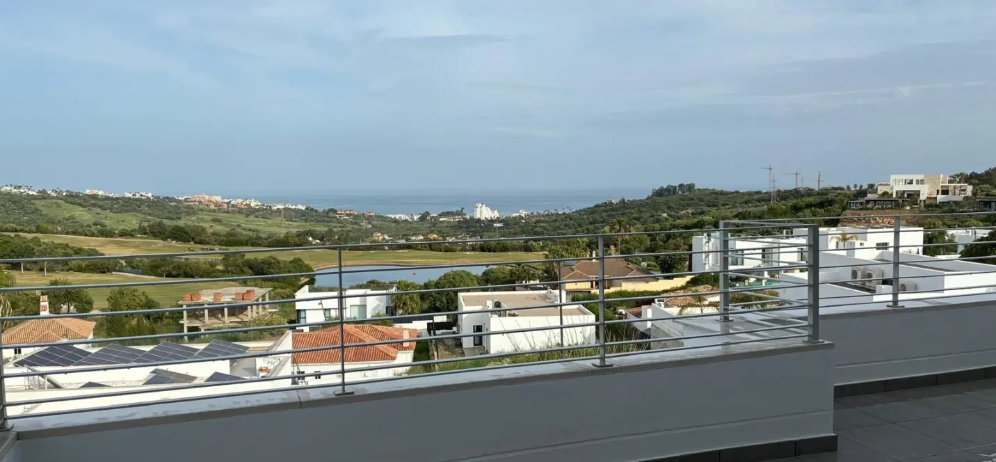 Продажа пентхауса в Estepona 3