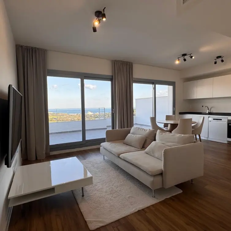 Продажа пентхауса в Estepona